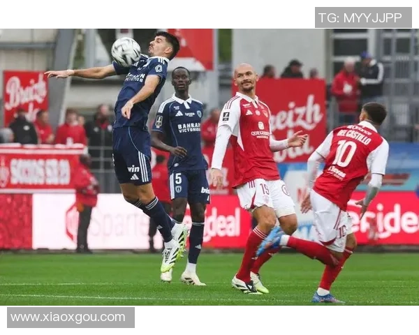 拜仁慕尼黑与门兴对决结果揭晓球迷热议比赛精彩瞬间